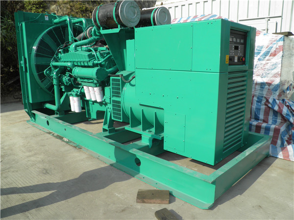 安龙出租发电机 发电机组厂家：柴油发电机组的控制屏的作用是什么？