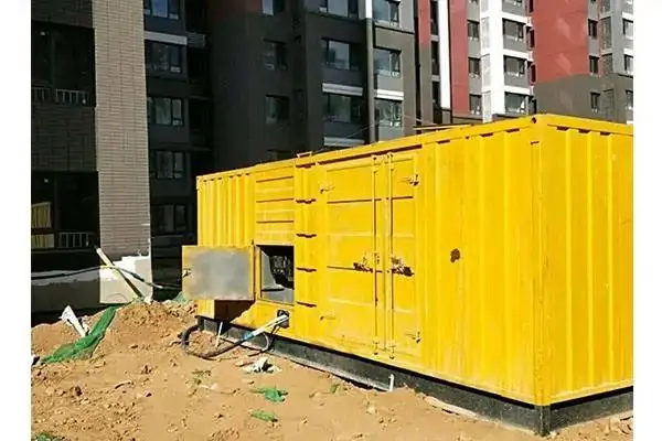 安龙发电机租赁中燃油压力过低会对发动机的哪些部件造成损坏？