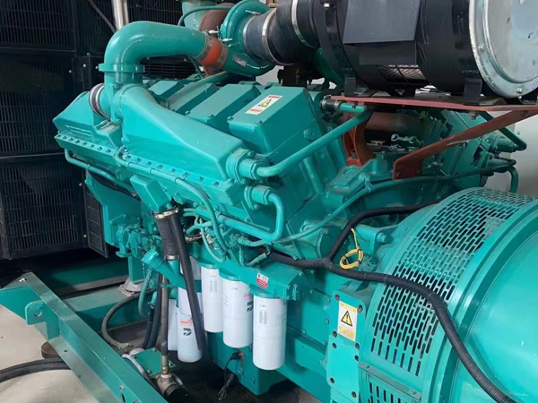 安龙更换100kW柴油发电机组机油时，需要注意哪些事项？